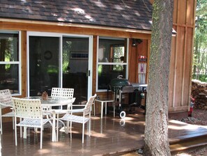 REAR DECK