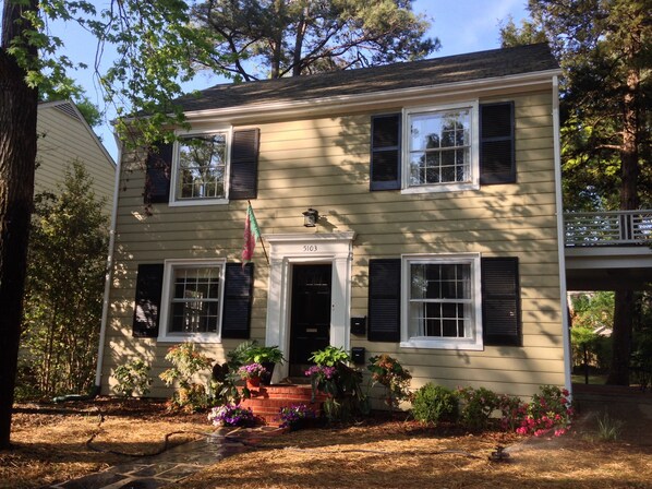 Front of Home/Duplex