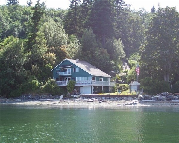Sunrise @ Lummi Island; 120 feet of waterfront