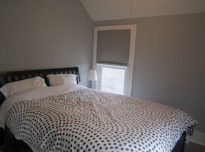 Bedroom One: 
Queen Bed