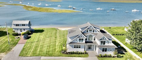 Harborwinds ($8,400/week) & Summerwinds Estates (15,000/week) Events Allowed 