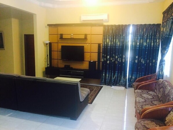 HH Bungalow Homestay LOT 322 In Resort