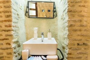 Castle in Old Town, Levant Room