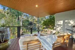 Balcony/Terrace, Bbq grill and seating area
