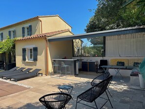Terrace/patio