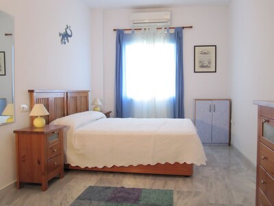 Wonderful apartment next to the golf course 3 min from the beach with WiFi 