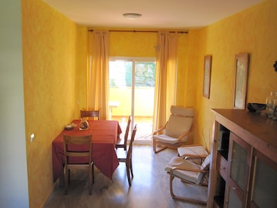 Wonderful apartment next to the golf course 3 min from the beach with WiFi 