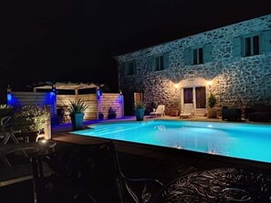 Changing lighting for those romantic relaxing warm evenings.