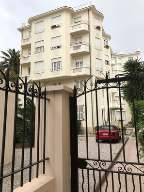 Extérieur