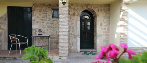 Ariadni Stone House entrance