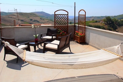 Apartment near Trapani with panoramic terrace (first floor)