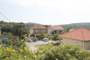 A2 Veliki (4): terrace view