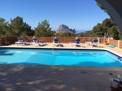 Villa with sea views and pool near Cala Vadella