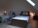 chambre 2 lits simples
linge de lits compris
