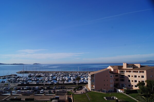 Beach/ocean view