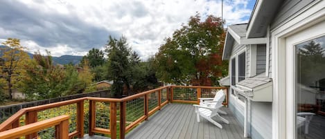 Your private deck facing the mountains!
*These chairs have been replaced.