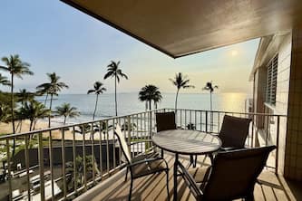 Kamaole Nalu 603: Top Floor Haven w/ Stunning Ocean Views & Awesome Beach Access