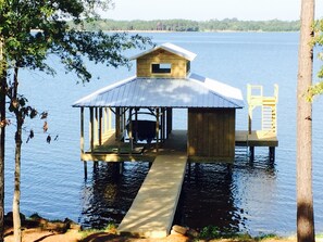 Dock with jumping platform