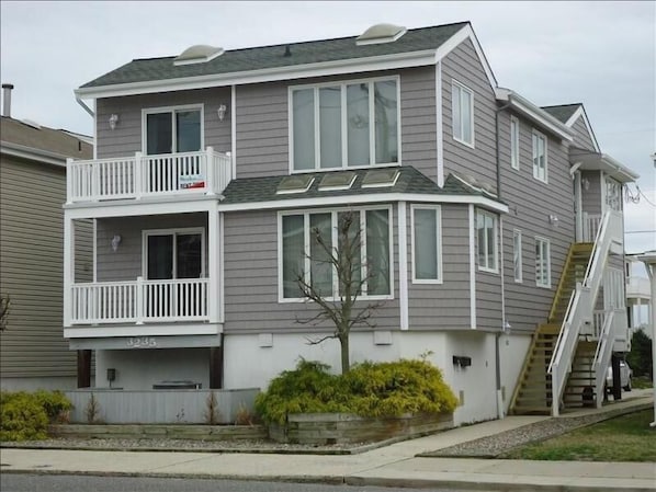 view of 
house from Central Ave.
