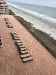 OCEANFRONT ! OCEANFRONT ! STUDIO APT W/  TERRACE, ROMANTIC GETAWAY !! KING BED!!