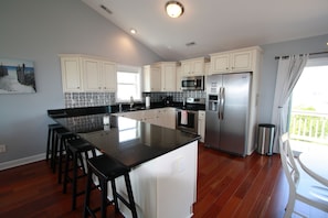 Kitchen - granite countertops, stainless steal appliances