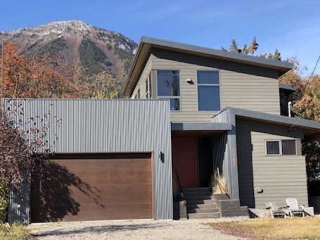 Modern Mountain Home