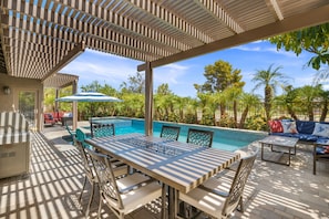 BBQ Pool side-Outdoor Dining for 6