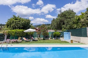 Udendørs pool