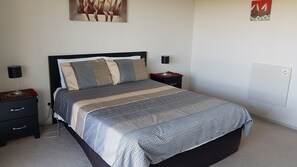 Main bedroom /Queen bed