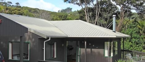 Exterior of 60 Waiheke