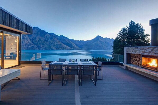 Outdoor Entertaining