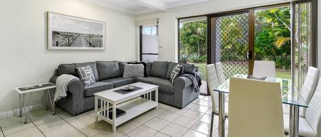 Living Area in downstairs access spa apt