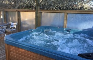 8 person hot tub on private gazebo