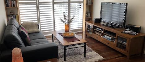Heathcote Views lounge
