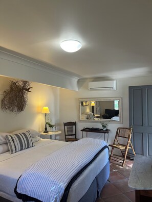 King Bed room