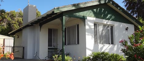 Sea View Terrace Cottage