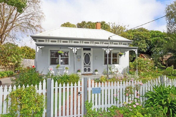 Pretty 1880's Cottage