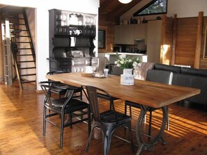 Dining / Living
