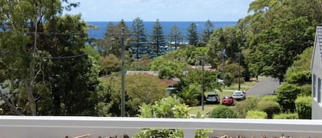 View to ocean and Kendalls Beach