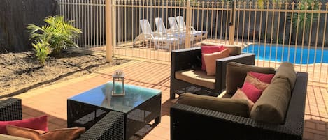 Perth Holiday Stays Alfresco area