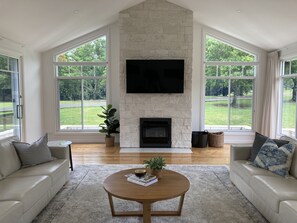 Living room 1