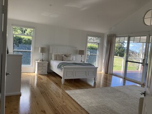 Enormous main bedroom
