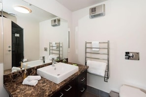 STUDIO BATHROOM