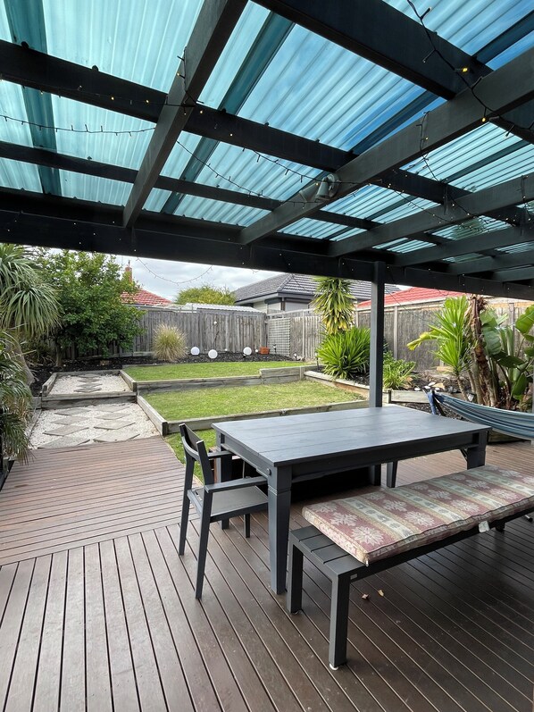 Outdoor dining