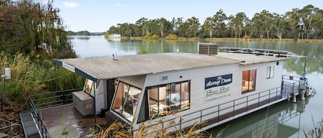 The Murray Dream moored houseboat