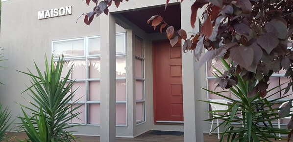 Maison De Chocolate Front Entry