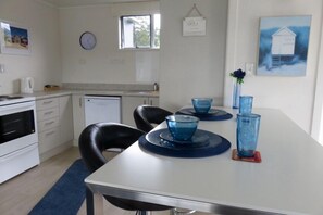 Breakfast bar