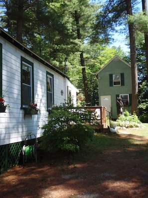 Cottage with breakfast deck and Guest House: rental property includes both.