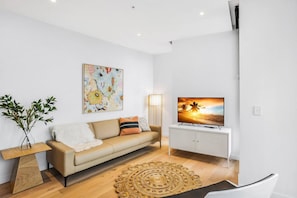 Designer Home | Brand New 2Bed 2Bath Apartment