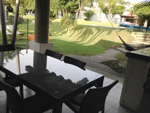Outdoor dining